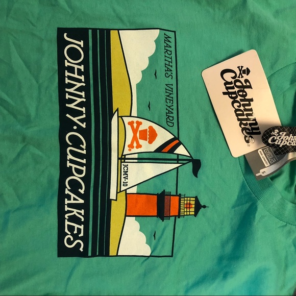 Johnny Cupcakes Tops Johnny Cupcakes Marthas Vineyard Tee Poshmark